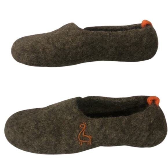 Wildllama Scandinavian felt felted wool slippers in brown size large - Picture 3 of 12
